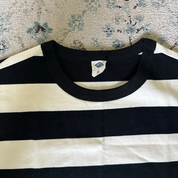 Black and White Striped Short Sleeve Tee - Picture 2 of 4